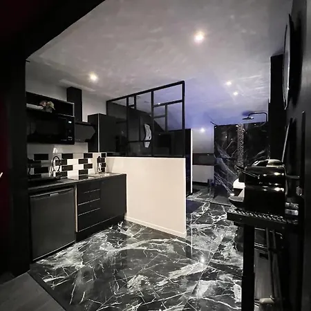 Parenthese Love - Amour & Tentation Suite Balneo Spa Proche Orly-Paris La Ville-du-Bois Exterior photo