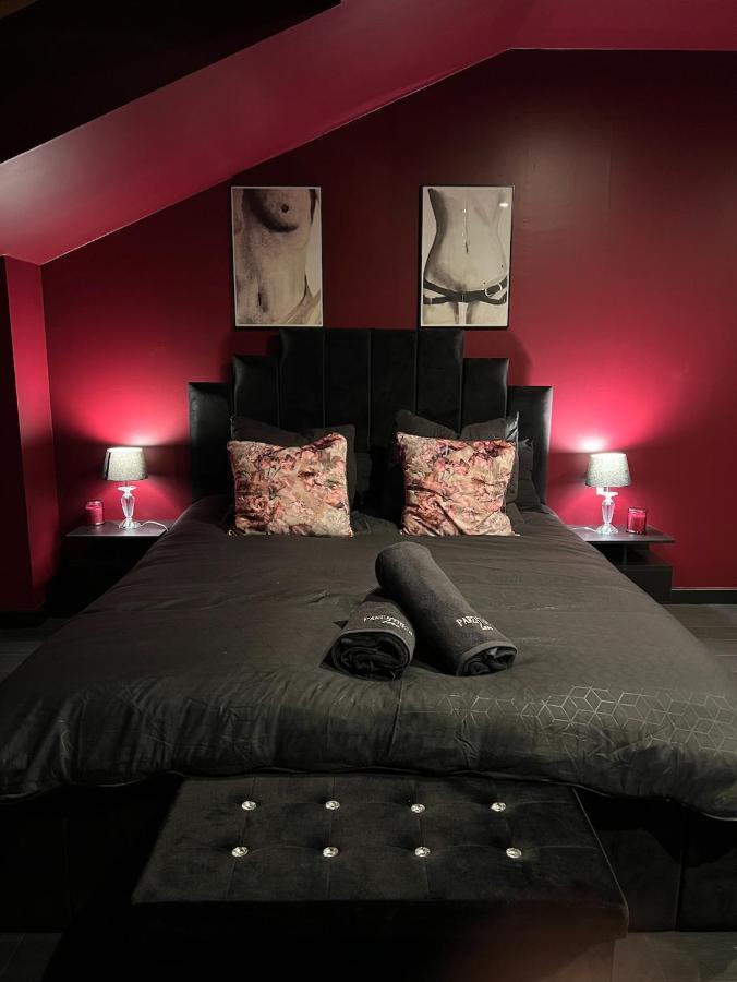 Parenthese - & Tentation Balneo Proche Orly-paris Apartment
